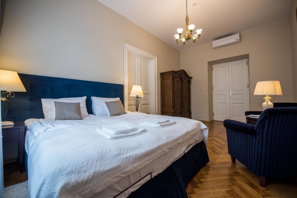 Mjz Apartments Old Town Краков Экстерьер фото
