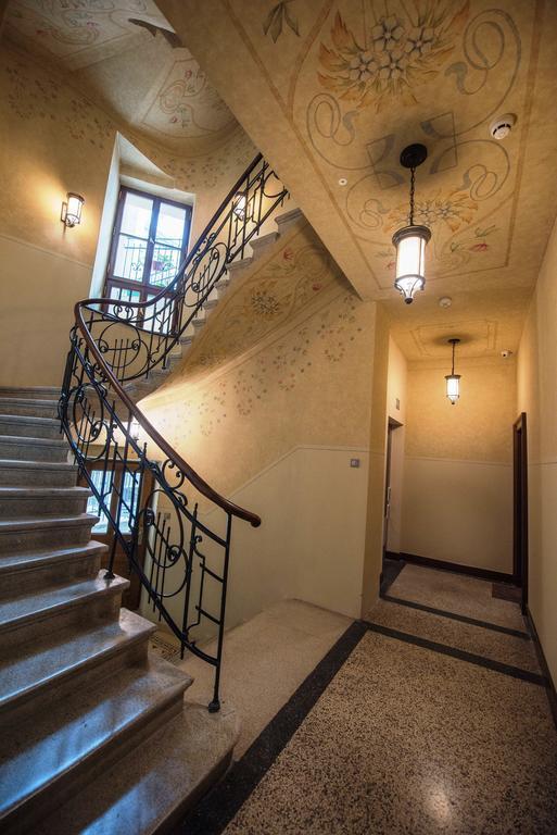 Mjz Apartments Old Town Краков Экстерьер фото