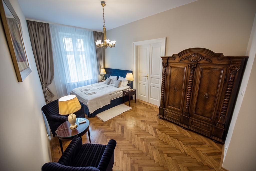 Mjz Apartments Old Town Краков Экстерьер фото