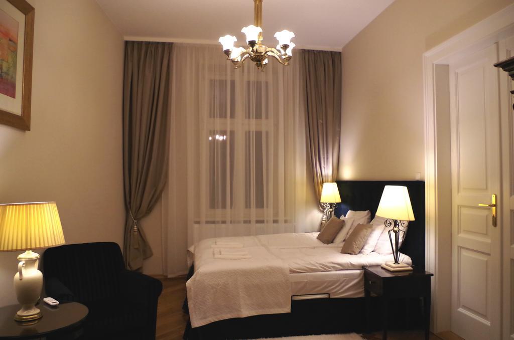 Mjz Apartments Old Town Краков Экстерьер фото