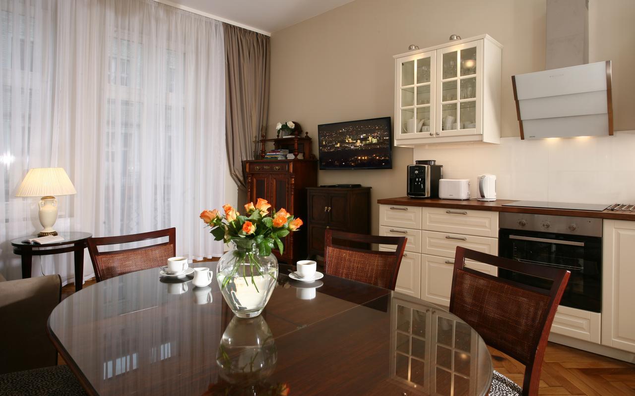 Mjz Apartments Old Town Краков Экстерьер фото